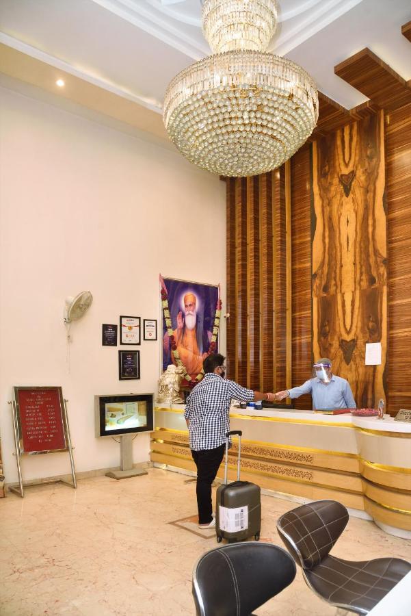 Aman Continental - 2Mins From Railway Station And 5 Mins From Metro Ξενοδοχείο Νέο Δελχί Εξωτερικό φωτογραφία